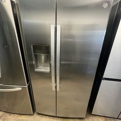 GE Side By Side Refrigerator 