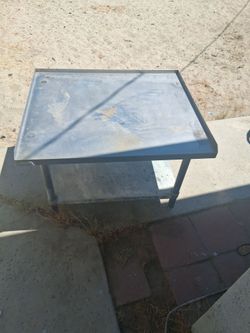 STAINLESS RESTAURANT SHELF TABLE