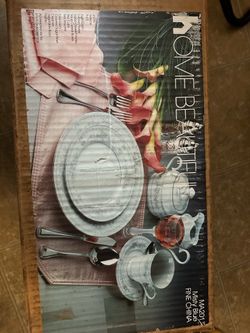 New Fine China 45 Piece Set