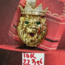 10K Solid Gold 🦁 Head Pendant CUBIC ZIRCONIUM STONES 22.3Gr