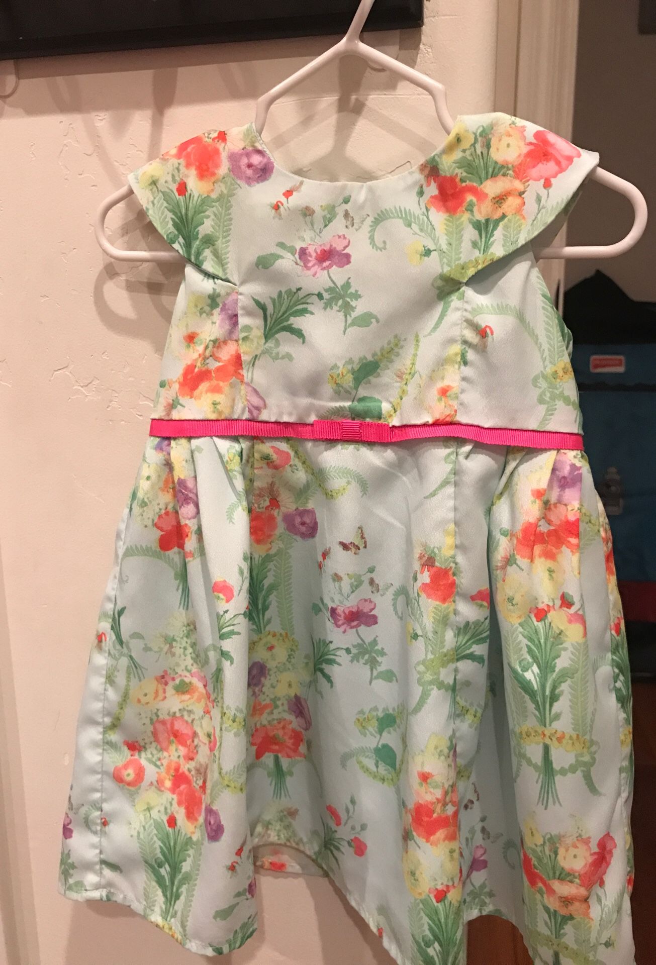 Little girls dress size 12-18 months