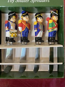 Vintage Toys Soldiers Spreaders