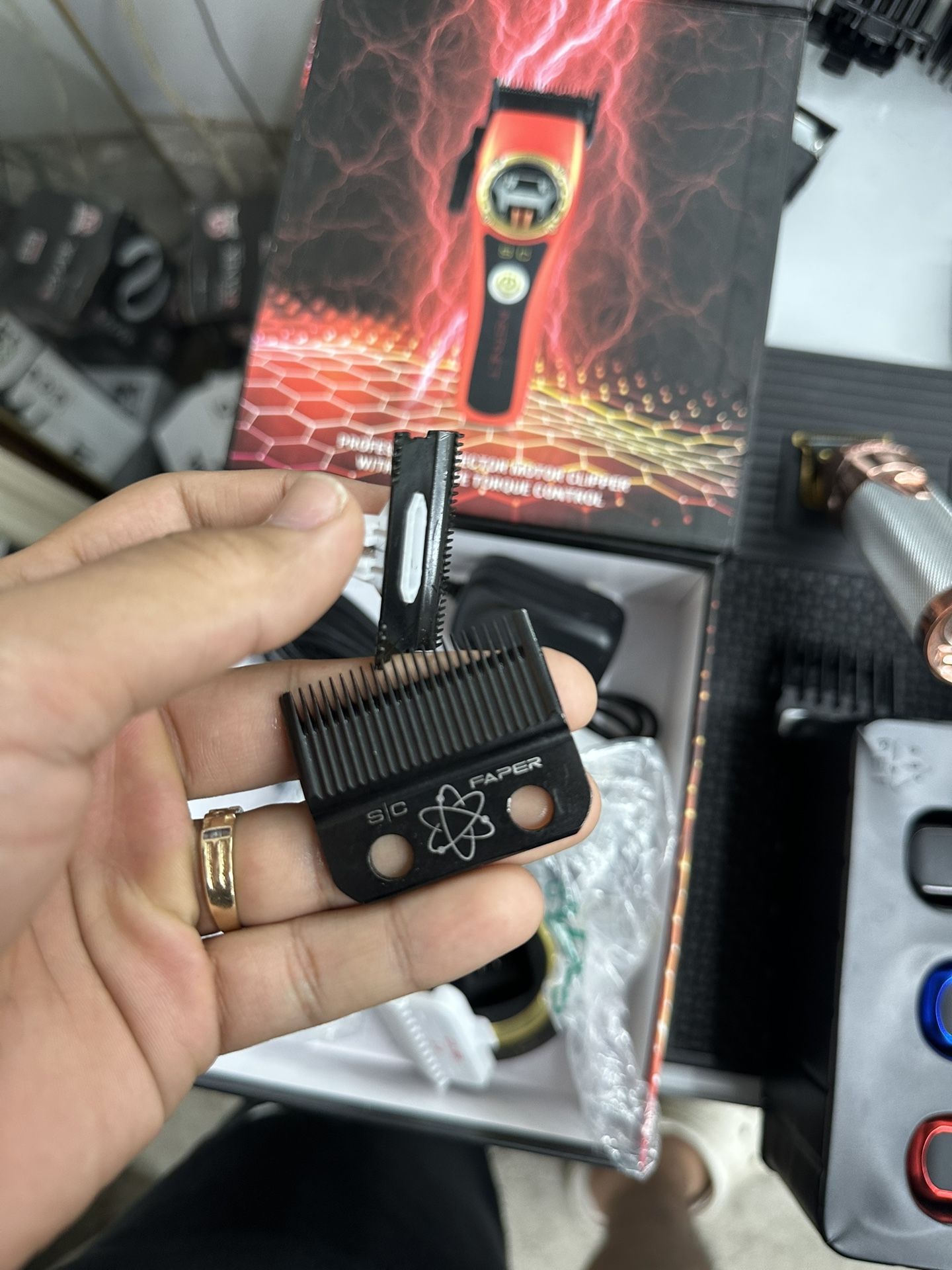 Faper Blade & Instincts Charger