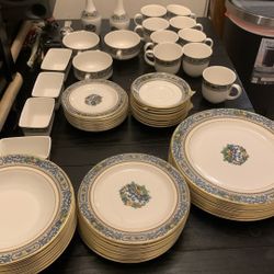 Royal Doulton Hotel Porcelain England 60 Piece 