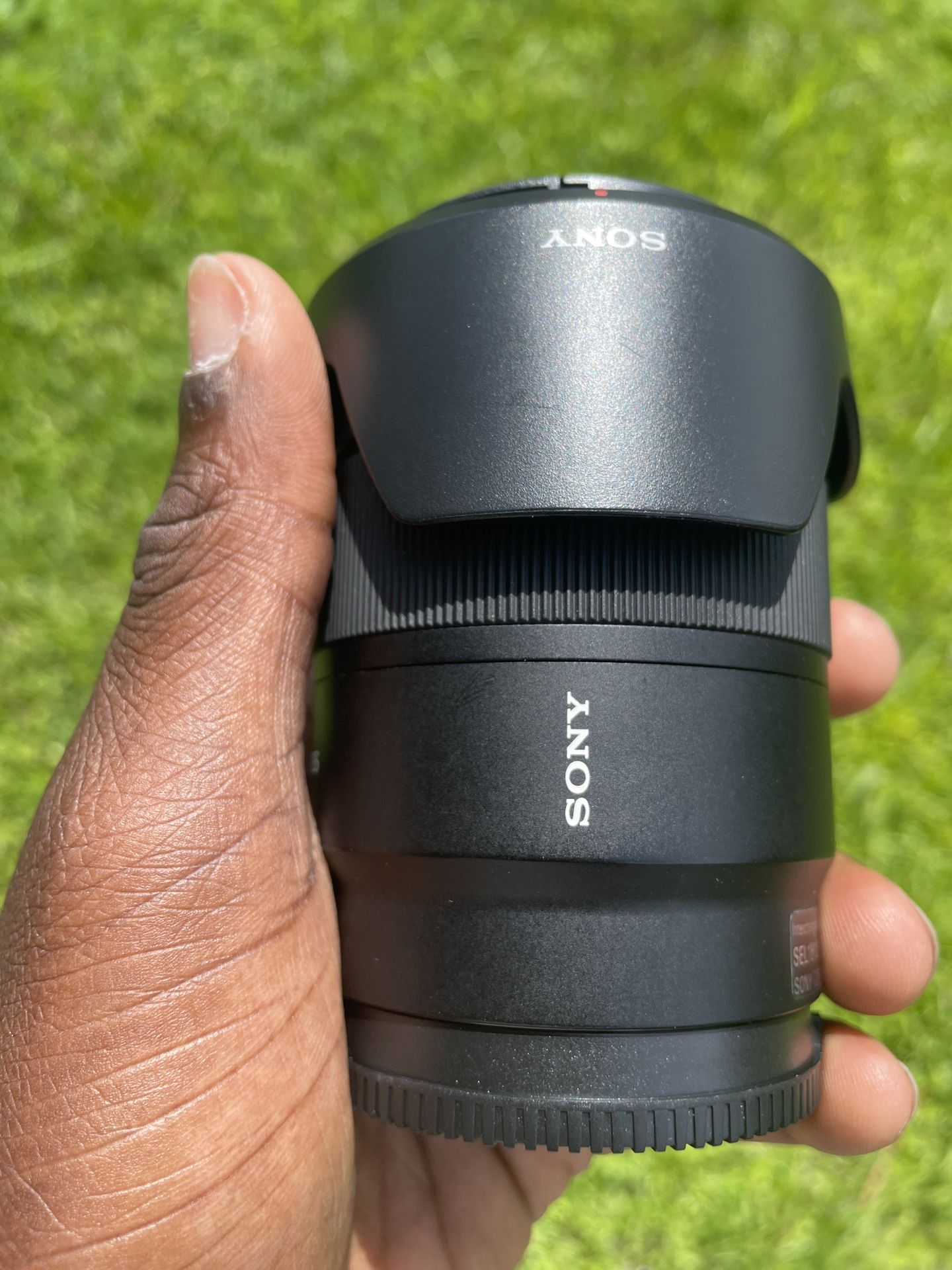 Sony E 18-135mm f/3.5-5.6 OSS