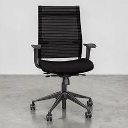 SITONIT WIT HIGH BACK CHAIR – FLOOR MODEL – $200