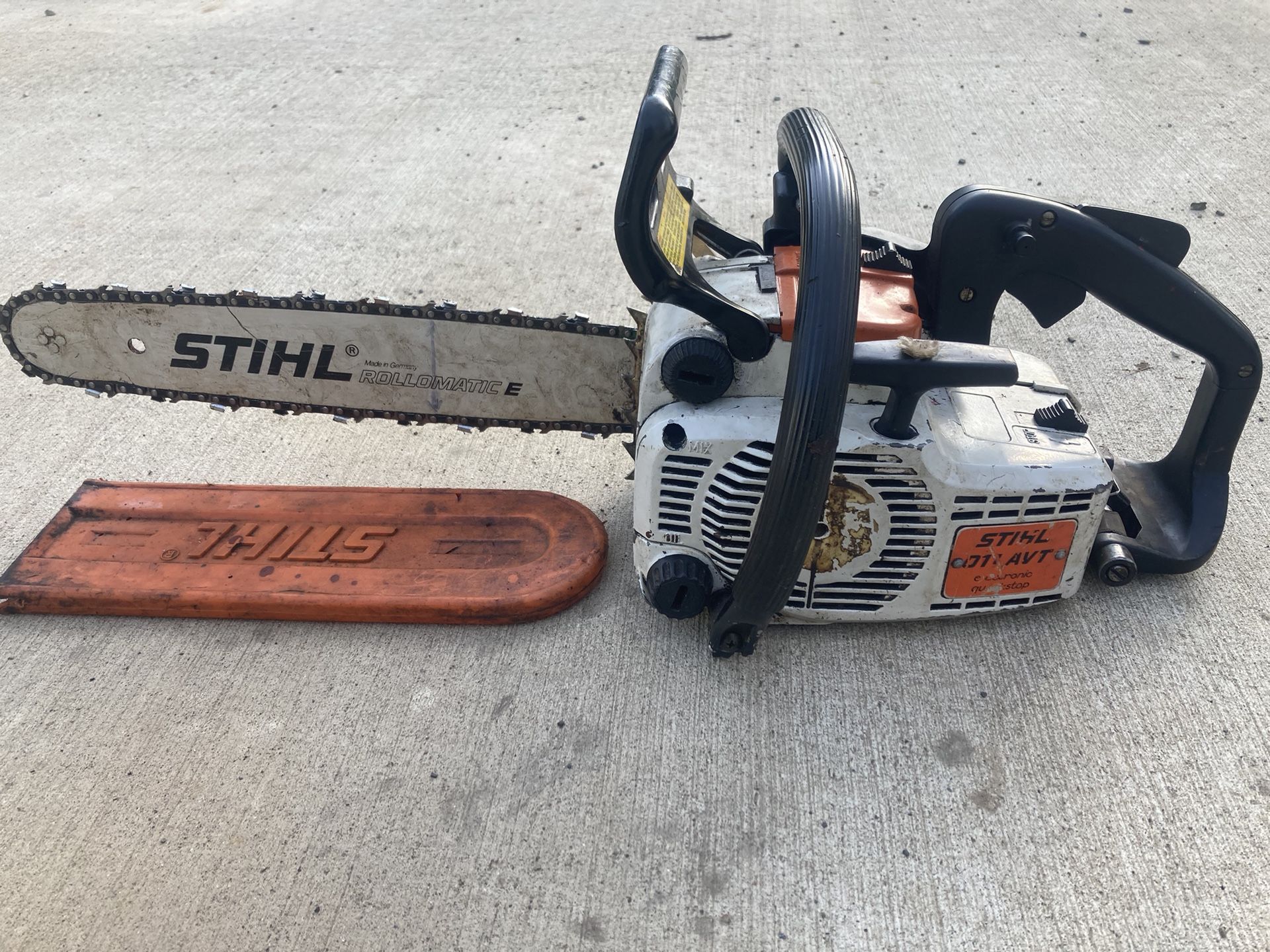 Stihl 011 AVT chainsaw