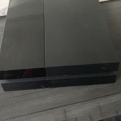PS4 (PlayStation 4)