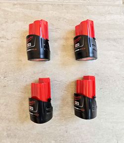 Milwaukee 12V Battery 2.0