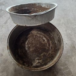 2 metal oil pans