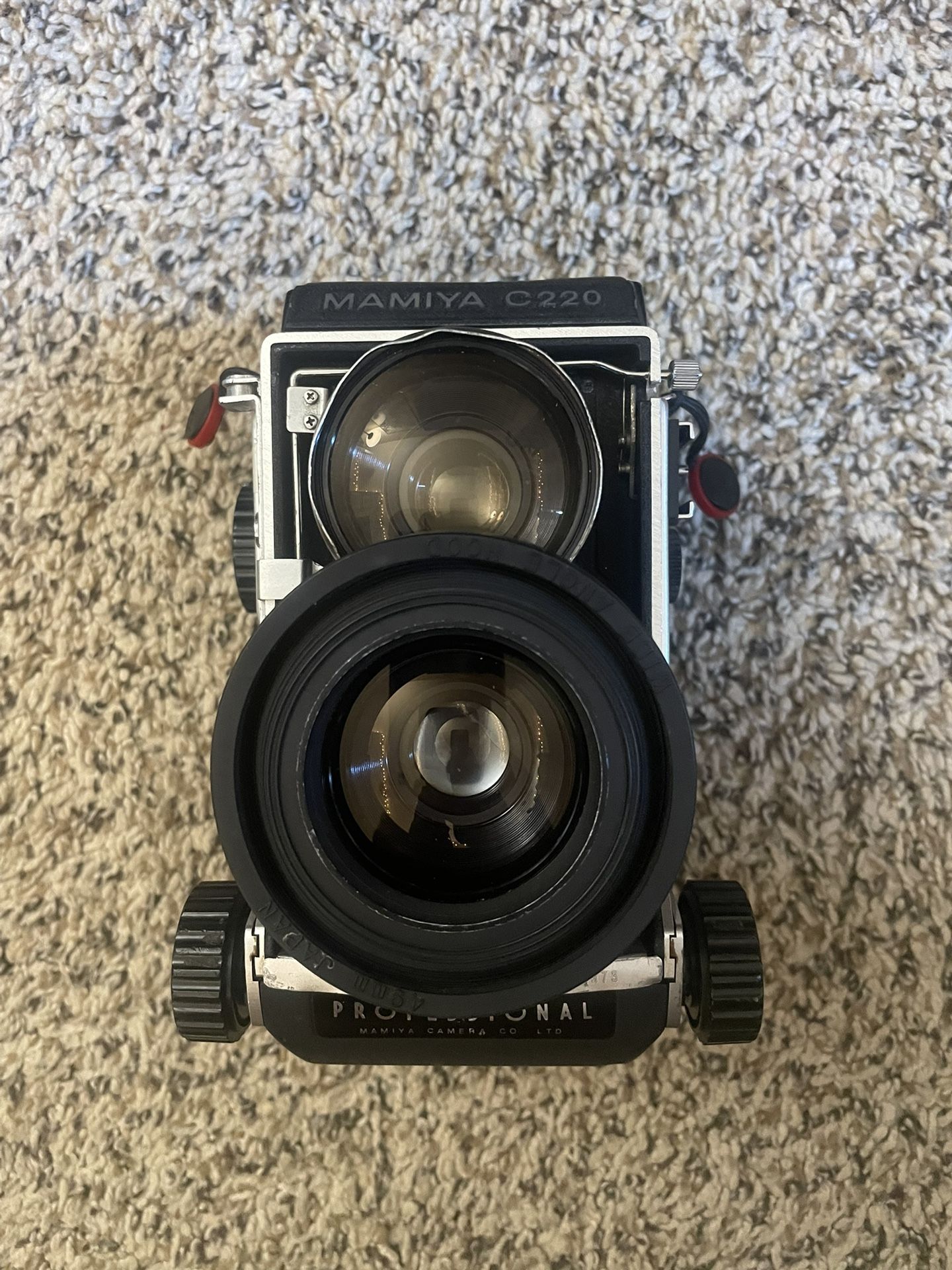 Mamiya C220 Medium Format Film Camera