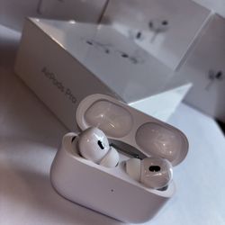 AirPods Pro (2nd Generation) with Mag Safe Charging Case (USB-C)