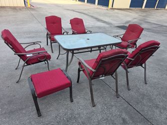 patio table and chairs