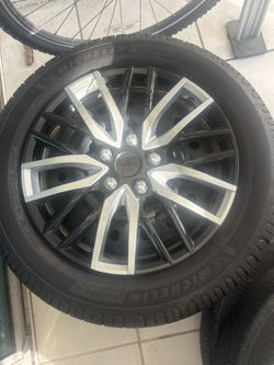 Nissan Sentra tires And radio