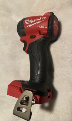 Milwaukee m18 fuel brushless impact driver
