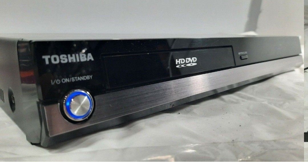 TOSHIBA HD-DVD Player Model HD-A2 with Remote