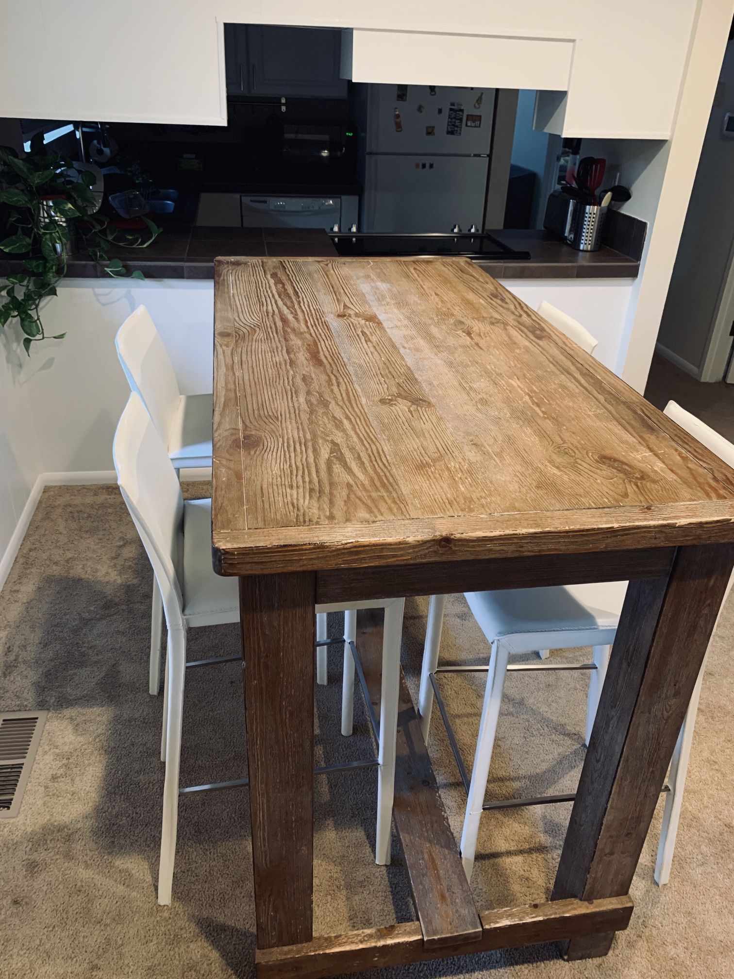 Bar Table With 4 Stools