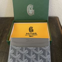 Men’s Wallet Card Holder. New With Box 