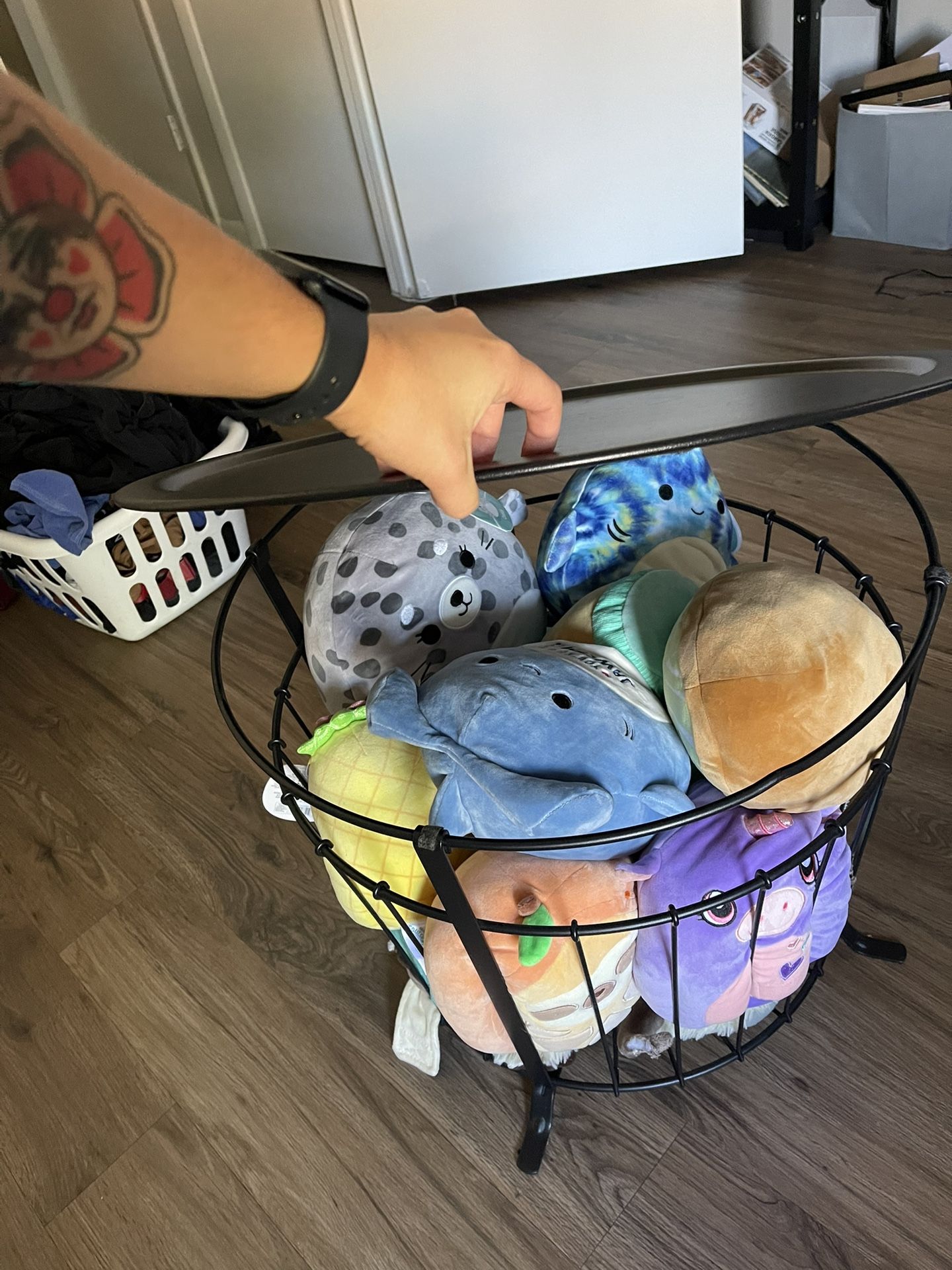 Basket Table