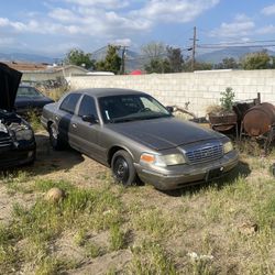 2005 Ford Crown Victoria