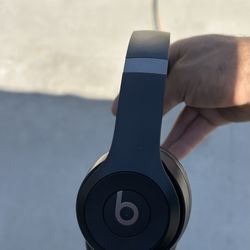 Beats Solo 4
