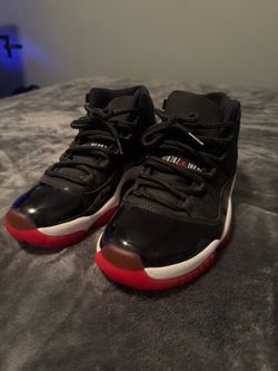 Air Jordan 11 Retro Bred Sneakers