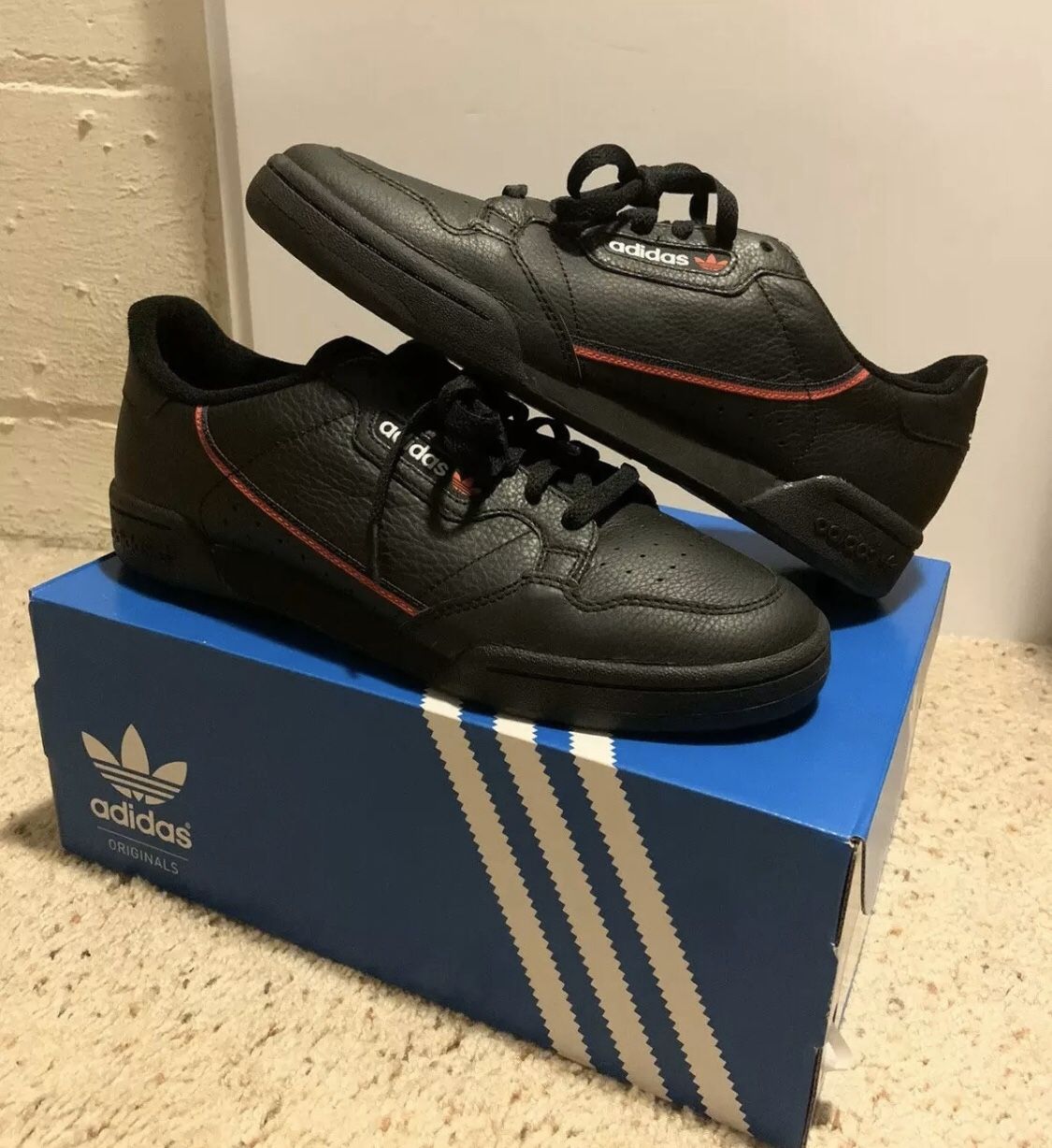 New adidas continental 80 size 9