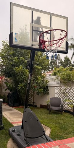 Spalding Basketball Hoop