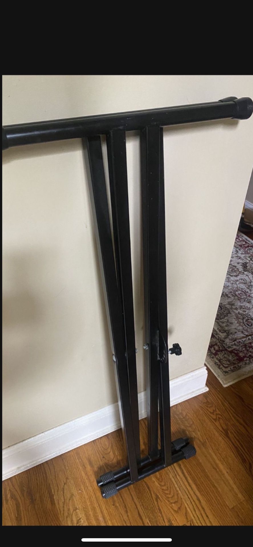PIANO STAND