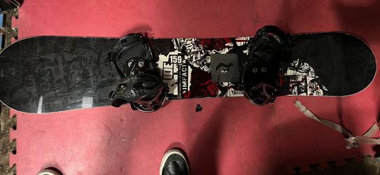 Ride Snowboard 159 with Ride Bindings