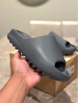 Yeezy Slide