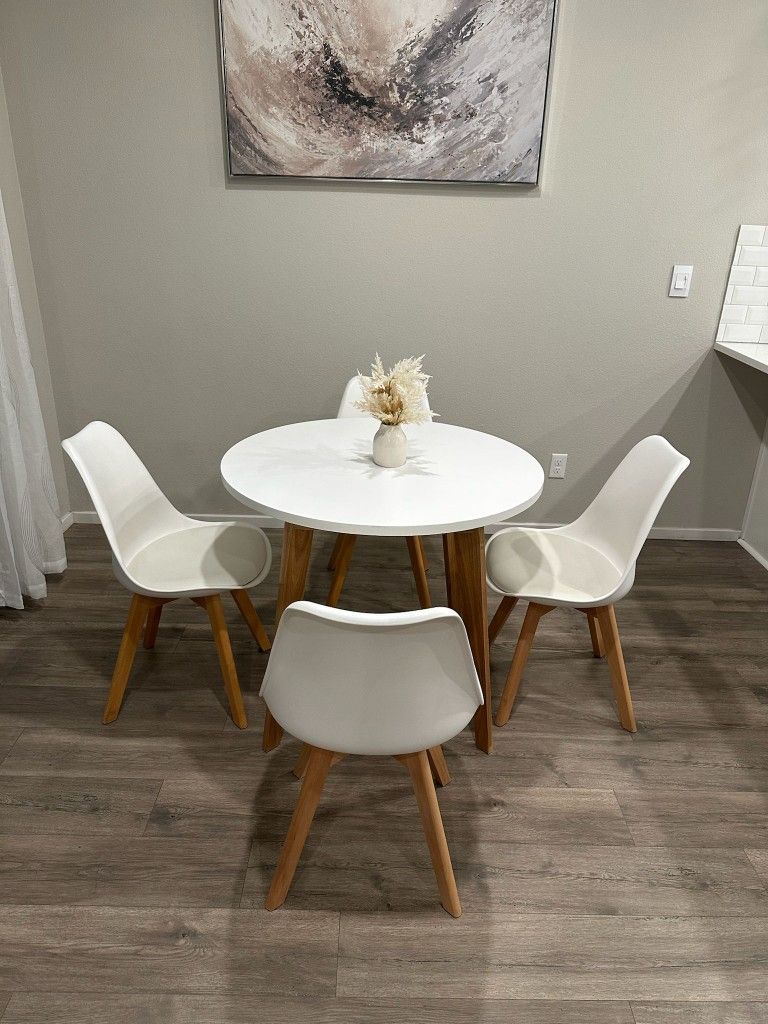 White Brown Round Table(D35.5") and 4 Chairs with attached seat padding 