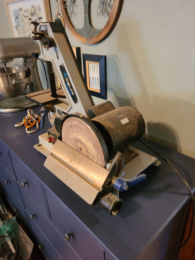 Delta 1" Belt & 8" Disc Sander Model SA180 With 1/3 HP, 6 Amp Motor