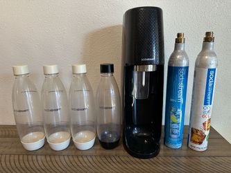 SodaStream Sparkling Water Maker Bundle