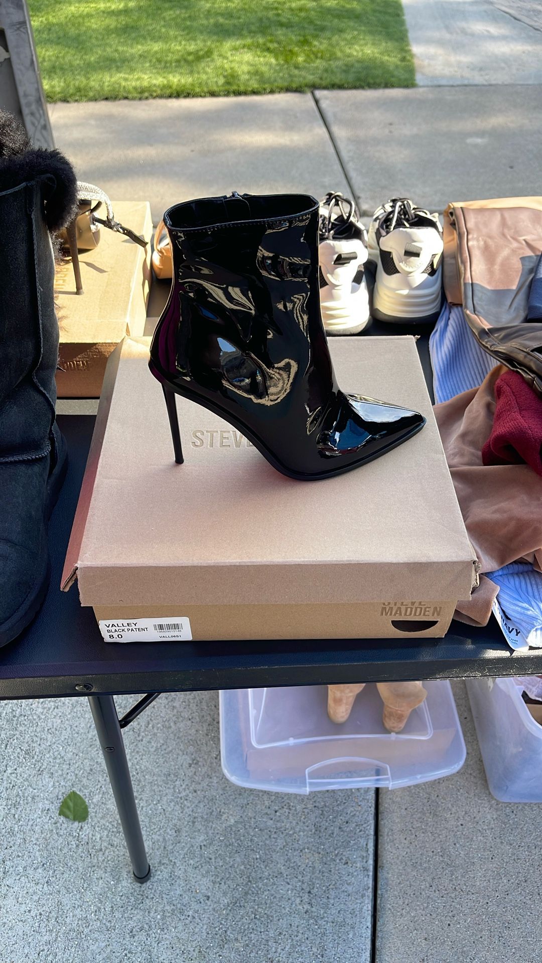 Steve Madden Patent Black Heel Bootie Size 8