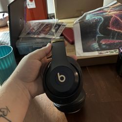 Wireless Beats Solo 3s 