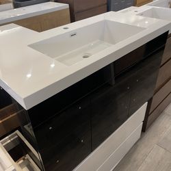42” Wallmount Bathroom Vanity 