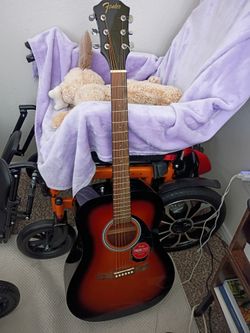 Guitar fender acoustic.