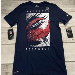 New England Patriots Shirt Mens Small S Blue Short Sleeve Logo Nike Tee DRI FIT