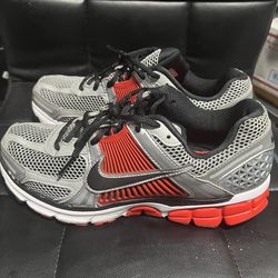 Nike Vomero 5 Metallic silver size 9.5 for sale