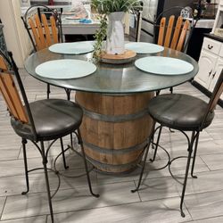 Barrel And Glass Top 4 Chair Table 