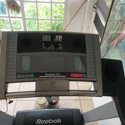 Reebok Vista 8500    Treadmill     $250
