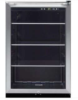 Mini fridge in a good condition