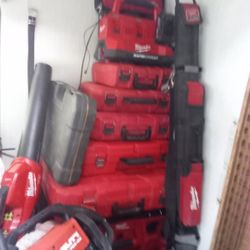 BUNCH OF MILWAUKEE TOOLS ALL KINDS MSG ME FOR DETAILS