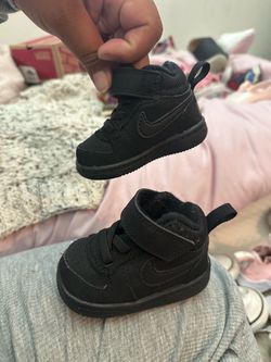 1.5 C Nikes for toddler
