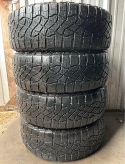 4 tires 265 60 20 Goodyear wrangler