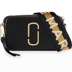Brand new Marc Jacob’s Snapshot Mini crossover
