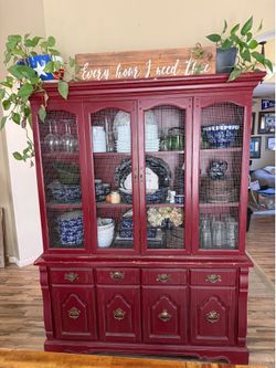 Ventures hutch