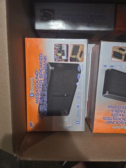 Wireless Bluetooth speaker lot of 12