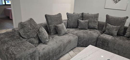 Perfect condition sectional